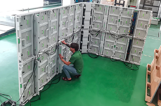 户外屏一年修几次？15vip太阳成光电这款裸眼3D屏将让你更加省心